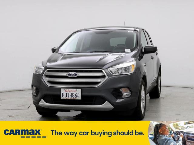 2019 ford escape se