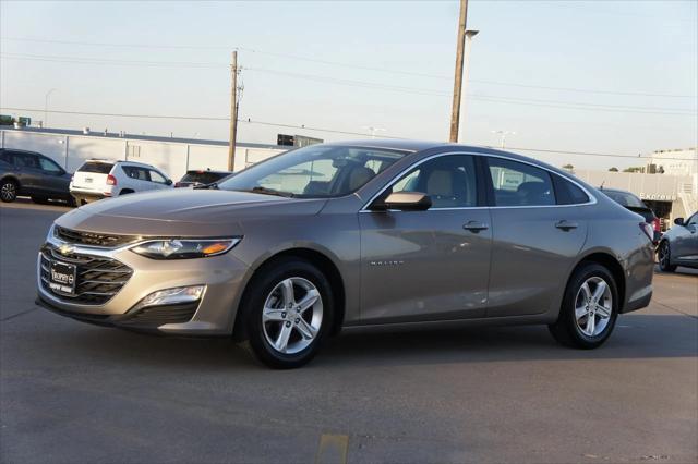 2022 chevrolet malibu fwd lt