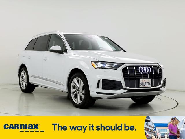 2023 audi q7 premium