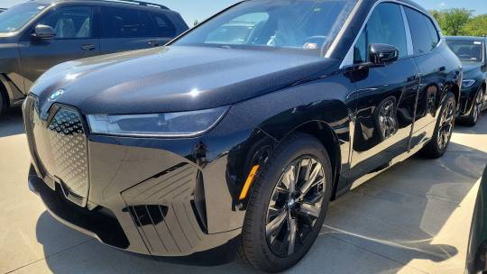 2025 BMW iX