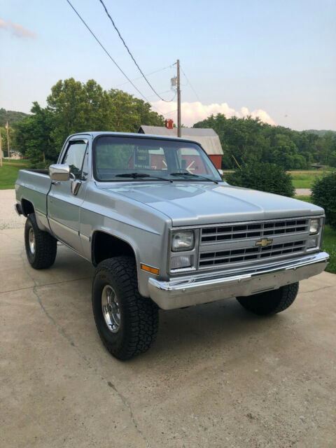 1985 short bed 4wd chevy pickup