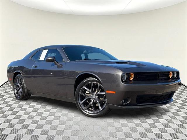 2021 dodge challenger sxt