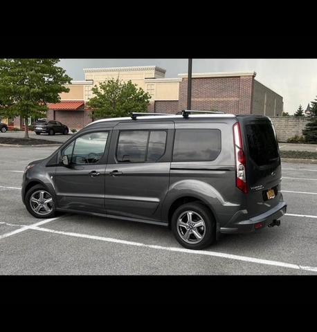 2019 ford transit connect titanium w/rear liftgate