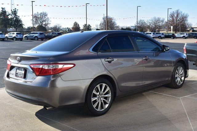 2017 toyota camry xle