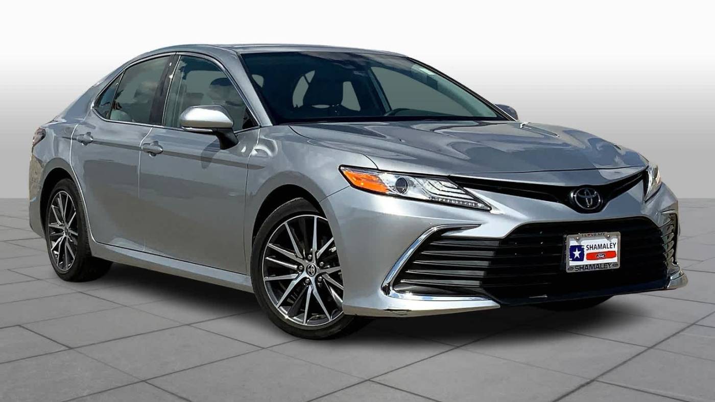 2022 toyota camry xle