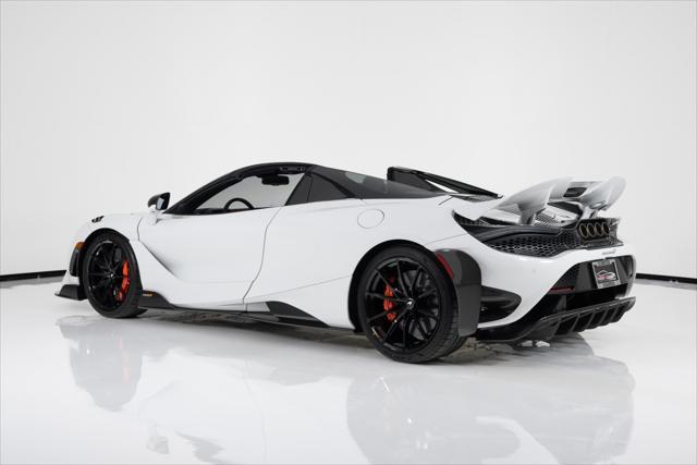 2022 mclaren 765lt spider