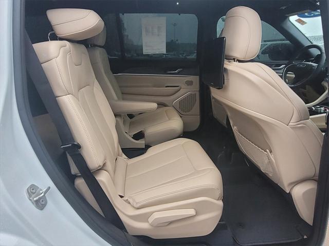 2023 jeep grand cherokee l overland