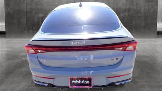 2022 kia k5 gt-line