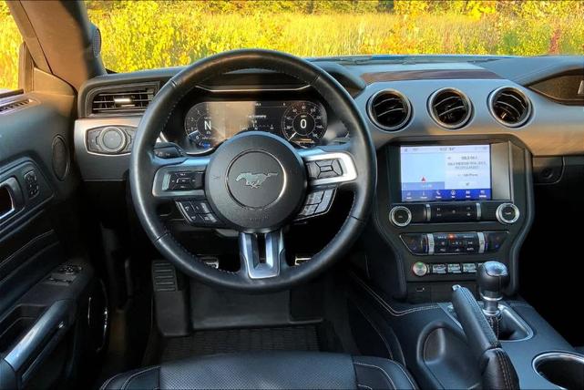 2023 ford mustang gt premium