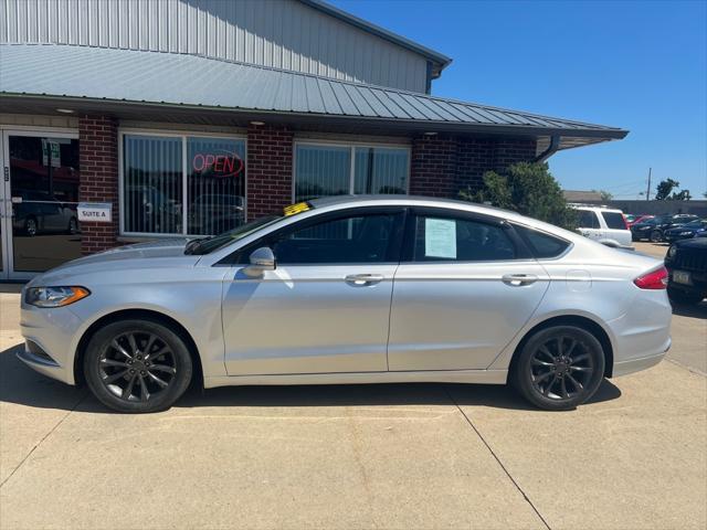 2017 ford fusion se