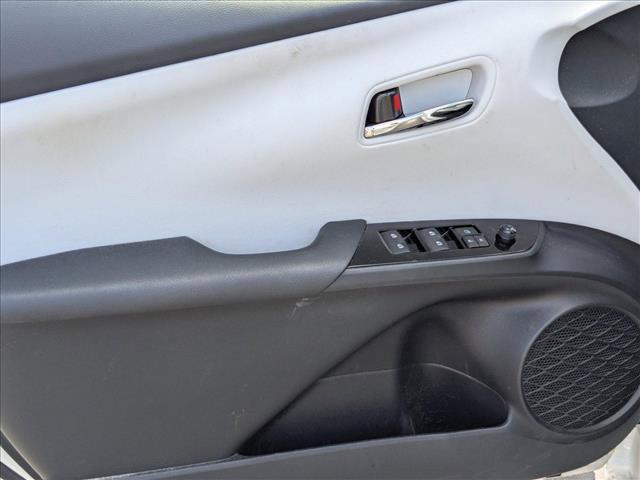 2016 toyota prius three touring