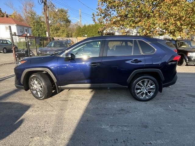 2019 toyota rav4 xle