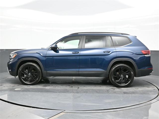 2022 volkswagen atlas 2.0t se w/technology
