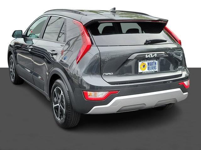 2024 kia niro lx