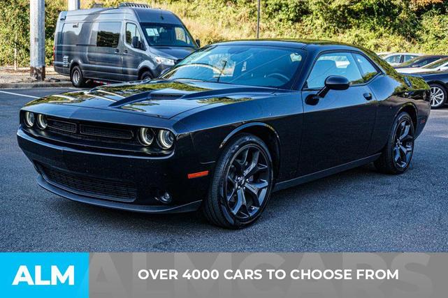 2020 dodge challenger sxt