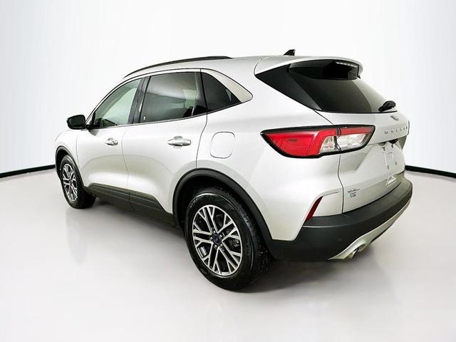 2020 ford escape sel