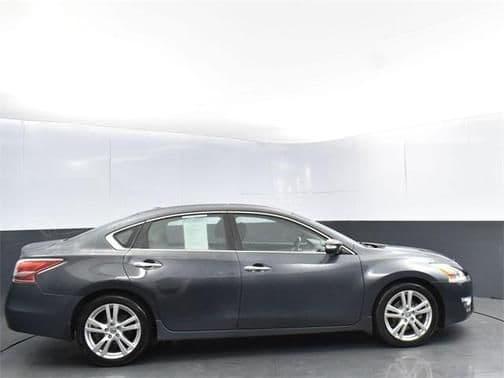 2013 nissan altima 3.5 sv in tacoma, washington