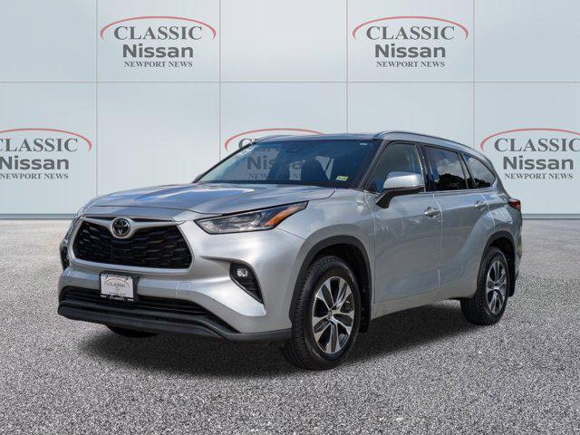 2021 toyota highlander xle