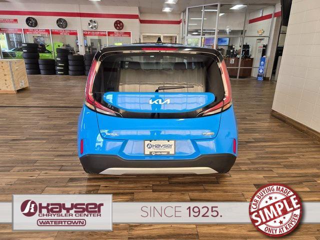 2023 kia soul ex