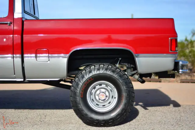 1985 chevrolet k10 scottsdale fully restored/ 4inch lift /pristine condition