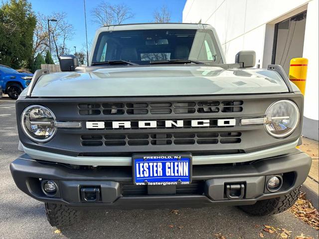 2022 ford bronco black diamond