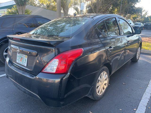 2017 nissan versa 1.6 s+