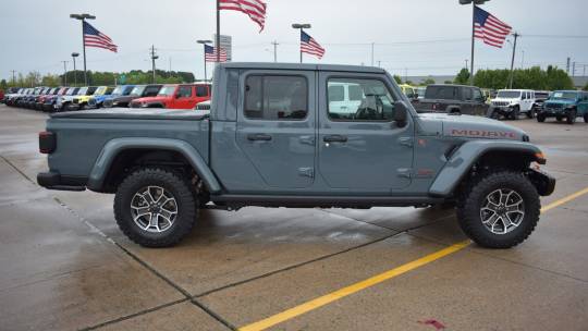 2024 Jeep Gladiator