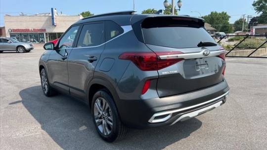 2023 kia seltos s