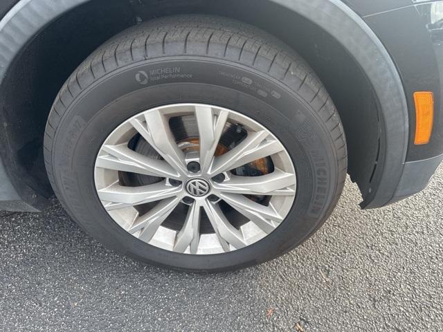 2018 volkswagen tiguan 2.0t se