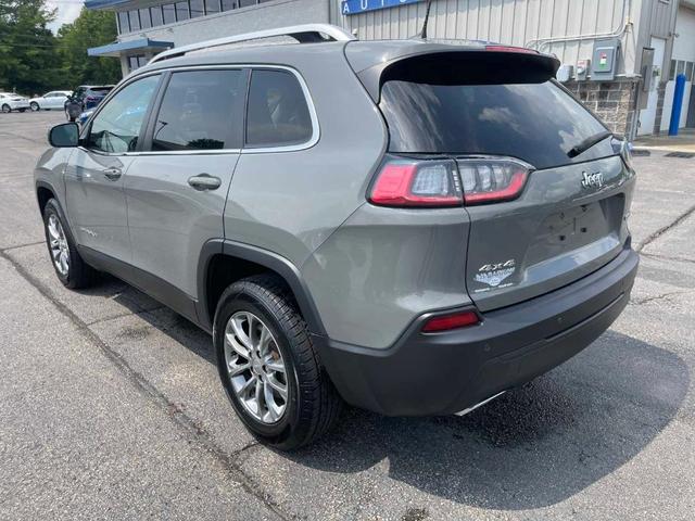 2021 jeep cherokee latitude lux