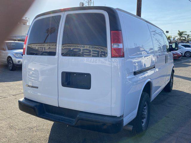 2020 chevrolet express 2500 rwd 2500 regular wheelbase wt