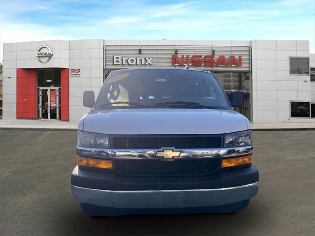 2022 chevrolet express 2500 rwd 2500 regular wheelbase wt