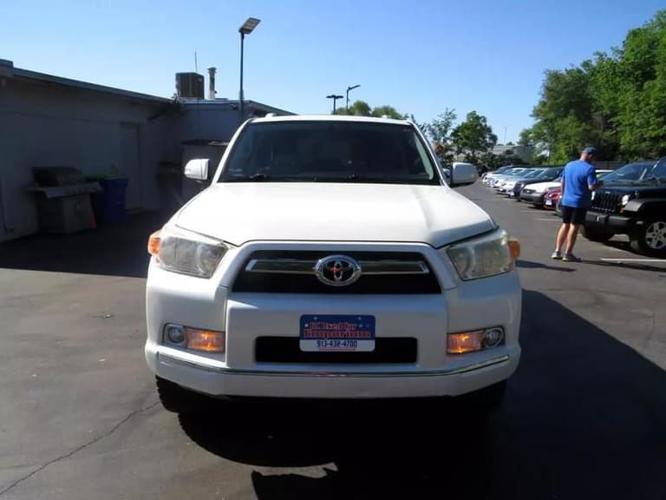 2011 toyota 4runner sr5 v6 4dr 4x4 in overland park, kansas
