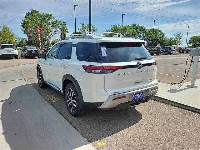 2024 nissan pathfinder platinum fwd
