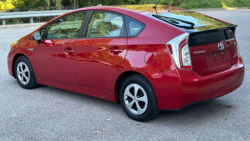 2012 toyota prius two