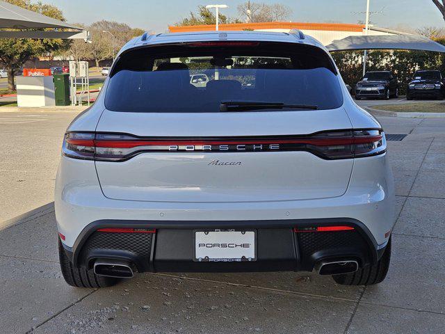 2024 porsche macan base