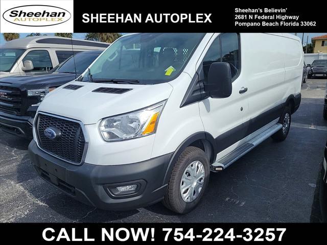 2022 ford transit-250 base