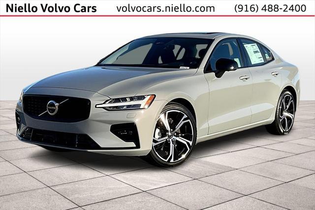 2024 volvo s60 b5 plus dark theme