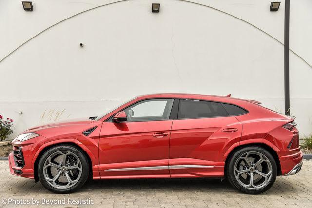 2021 lamborghini urus awd