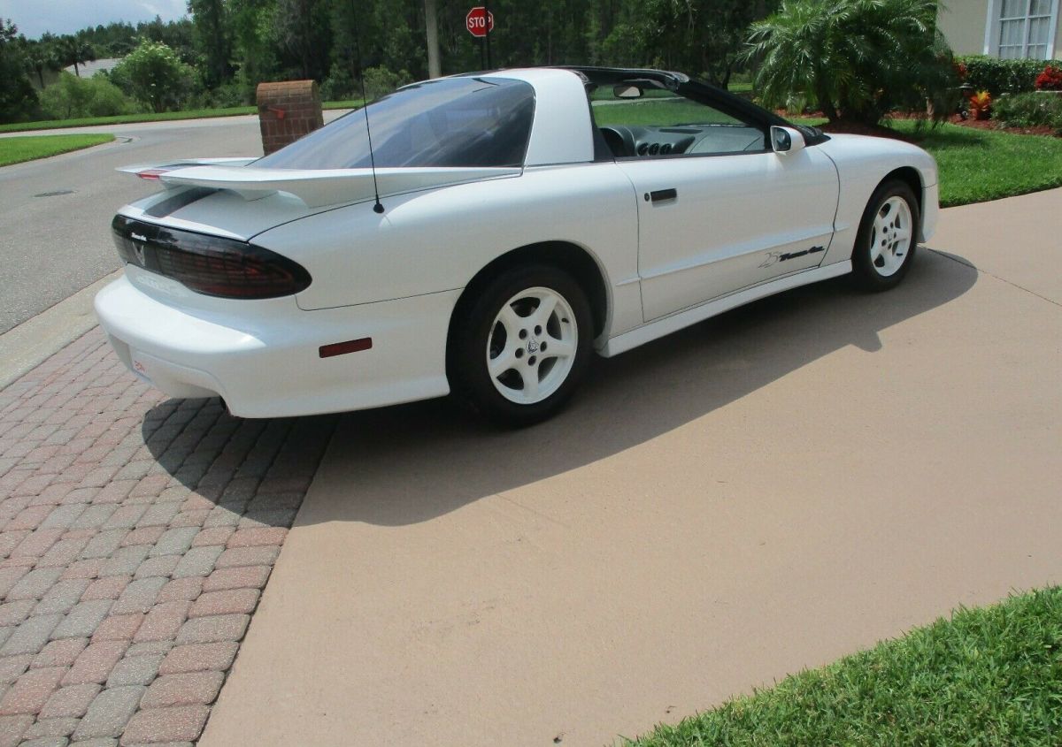 1994 pontiac trans am 25th annivesary edition like new cond showroom clean