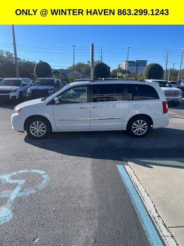 2016 chrysler town & country limited platinum