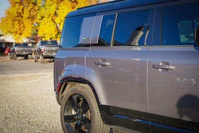 2024 land rover defender p400 x-dynamic se