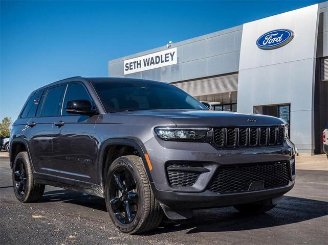 2023 jeep grand cherokee laredo