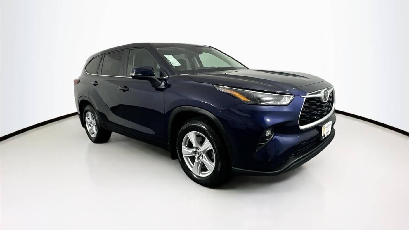 2023 toyota highlander le