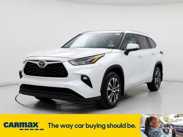 2023 toyota highlander xle