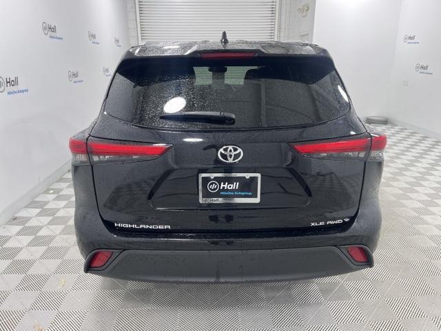 2023 toyota highlander xle