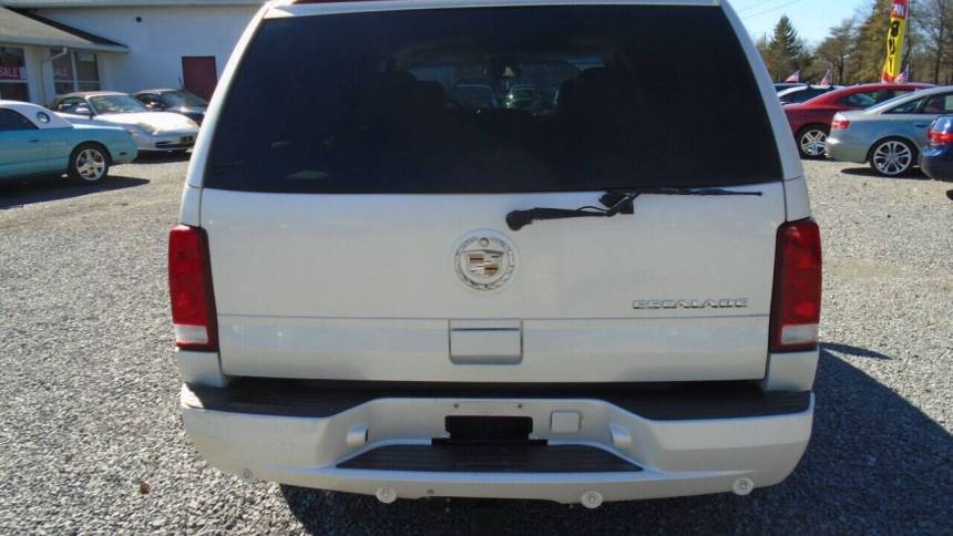 2004 cadillac escalade base