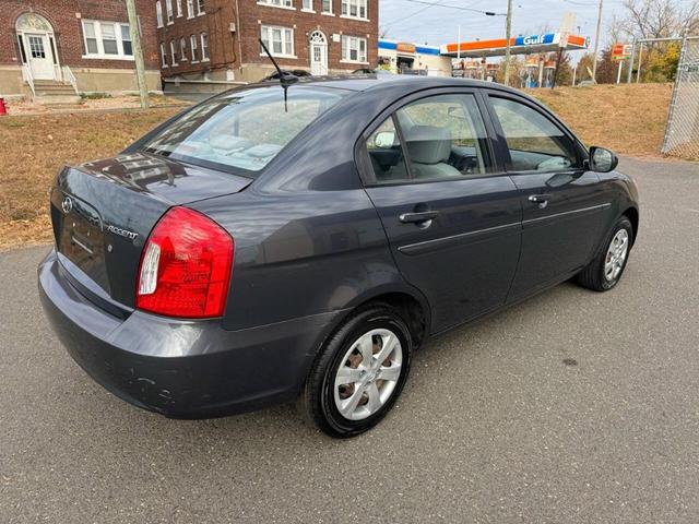 2010 hyundai accent gls
