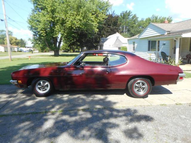 1970 pontiac gto 400 automatic redlines nice driver! super solid!