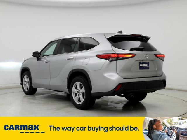 2023 toyota highlander le